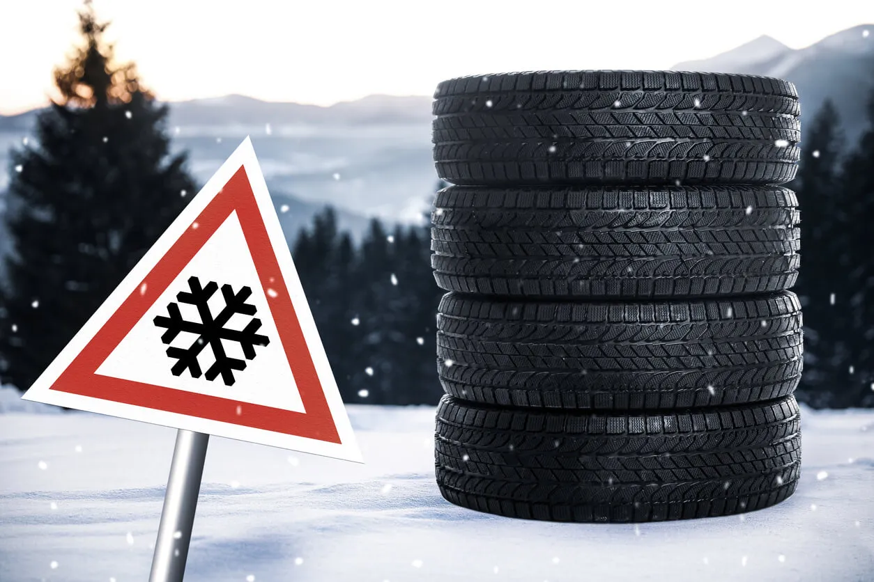 Winterbanden verplicht skigebied: complete gids voor veilig reizen naar de sneeuw